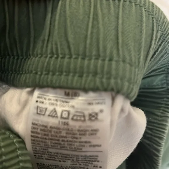 4 Pair of Boys Shorts - Picture 8 of 15